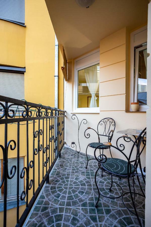 Apartment Sfera Novi Sad Esterno foto