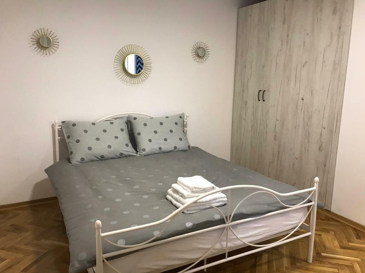 Apartment Sfera Novi Sad Esterno foto